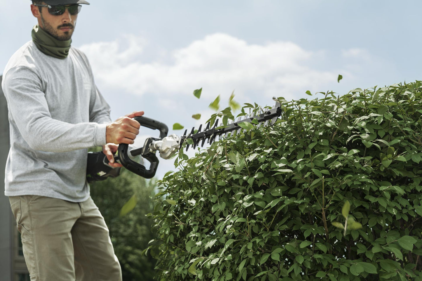 EGO 56V 21” SHORT POLE HEDGE TRIMMER