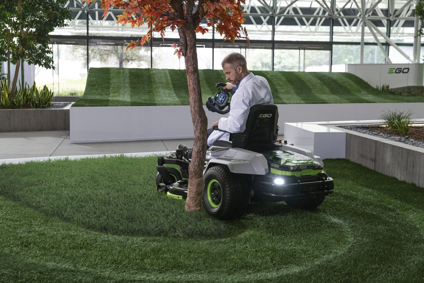 EGO 56V 107CM Z6 ZERO TURN MOWER