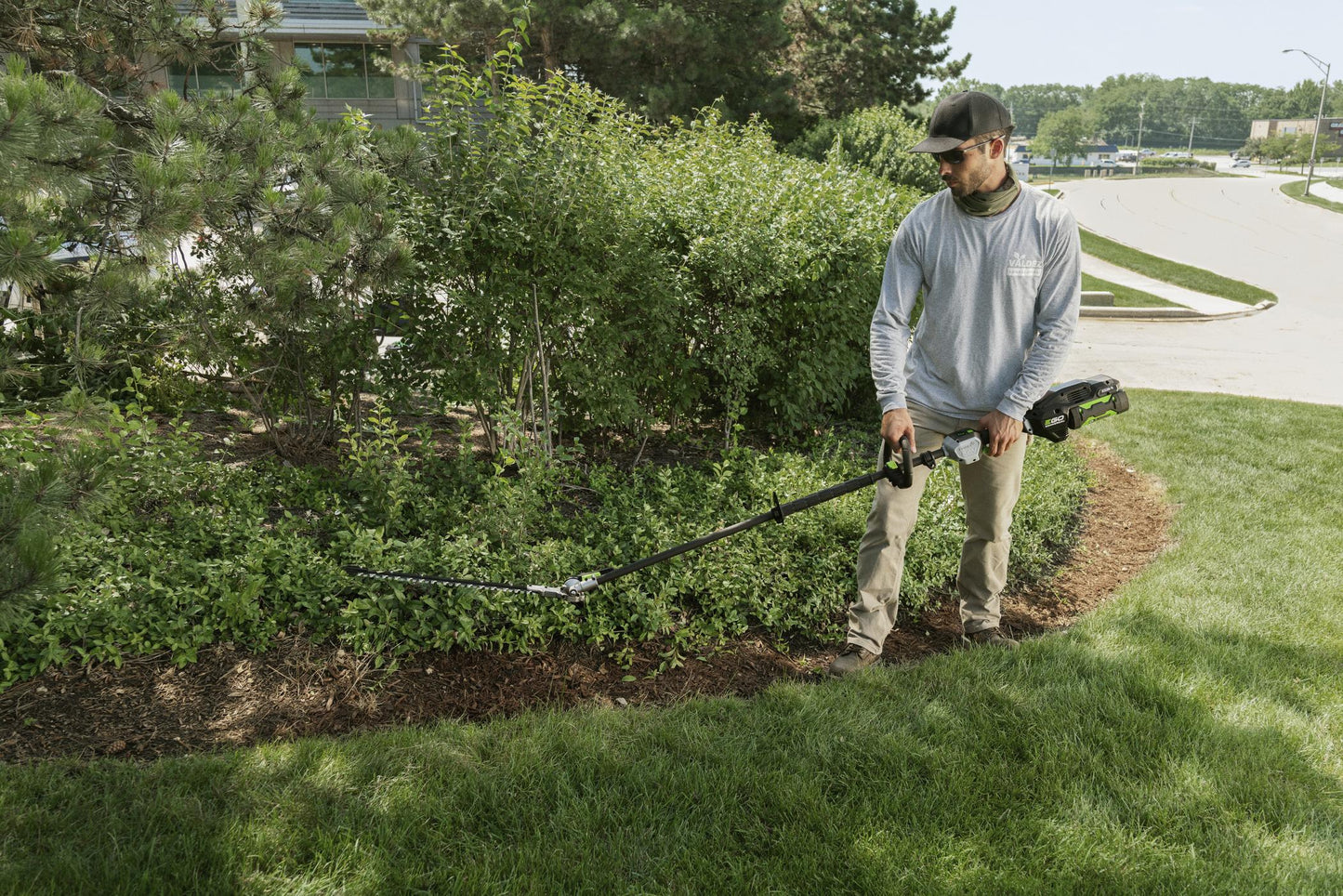 EGO 56V 21” ARTICULATING POLE HEDGE TRIMMER