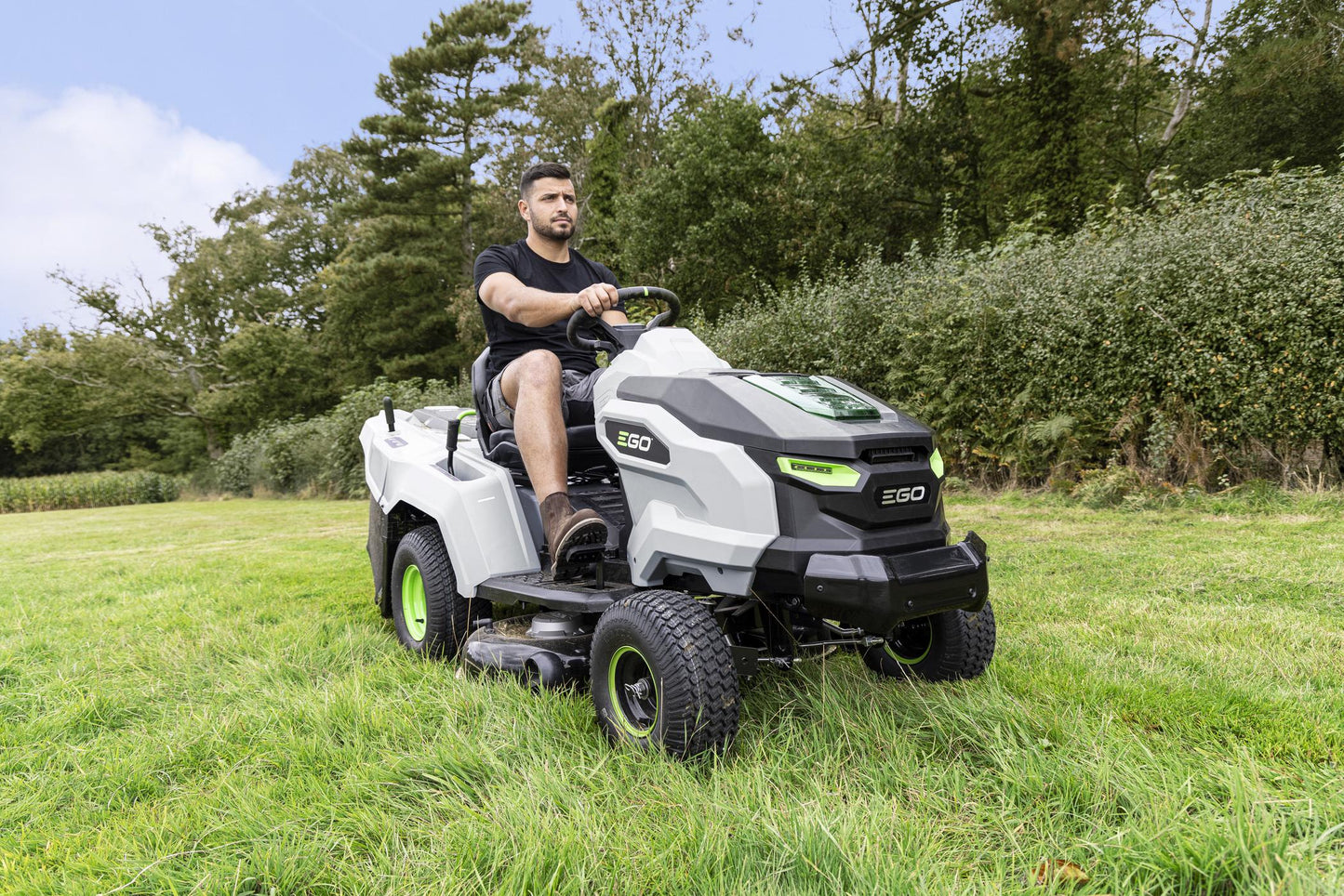 EGO 56V 98CM RIDE-ON COLLECTION TRACTOR MOWER