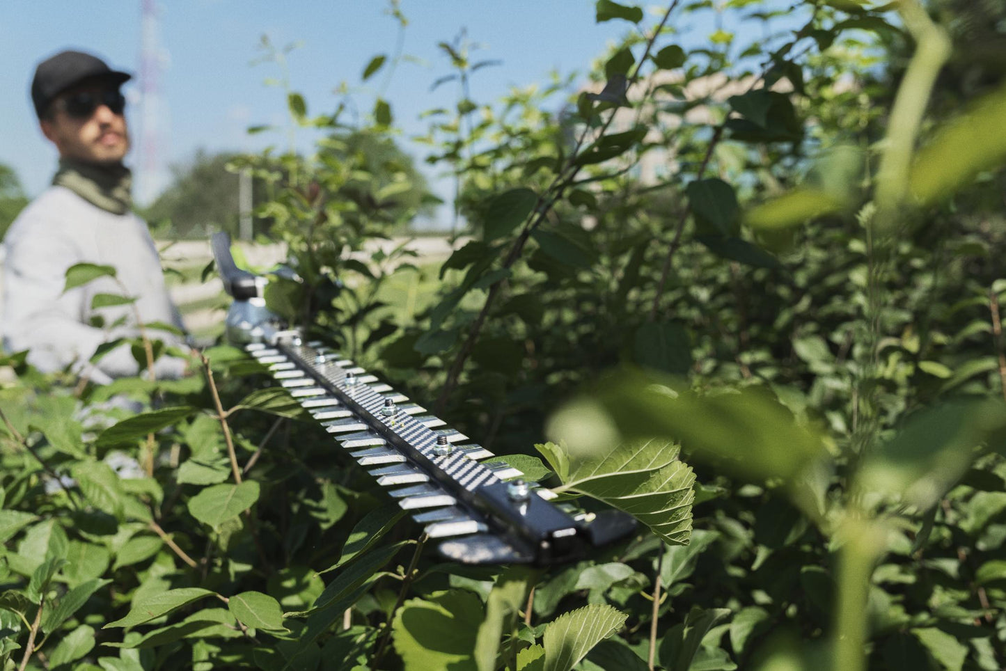 EGO 56V 21” ARTICULATING POLE HEDGE TRIMMER