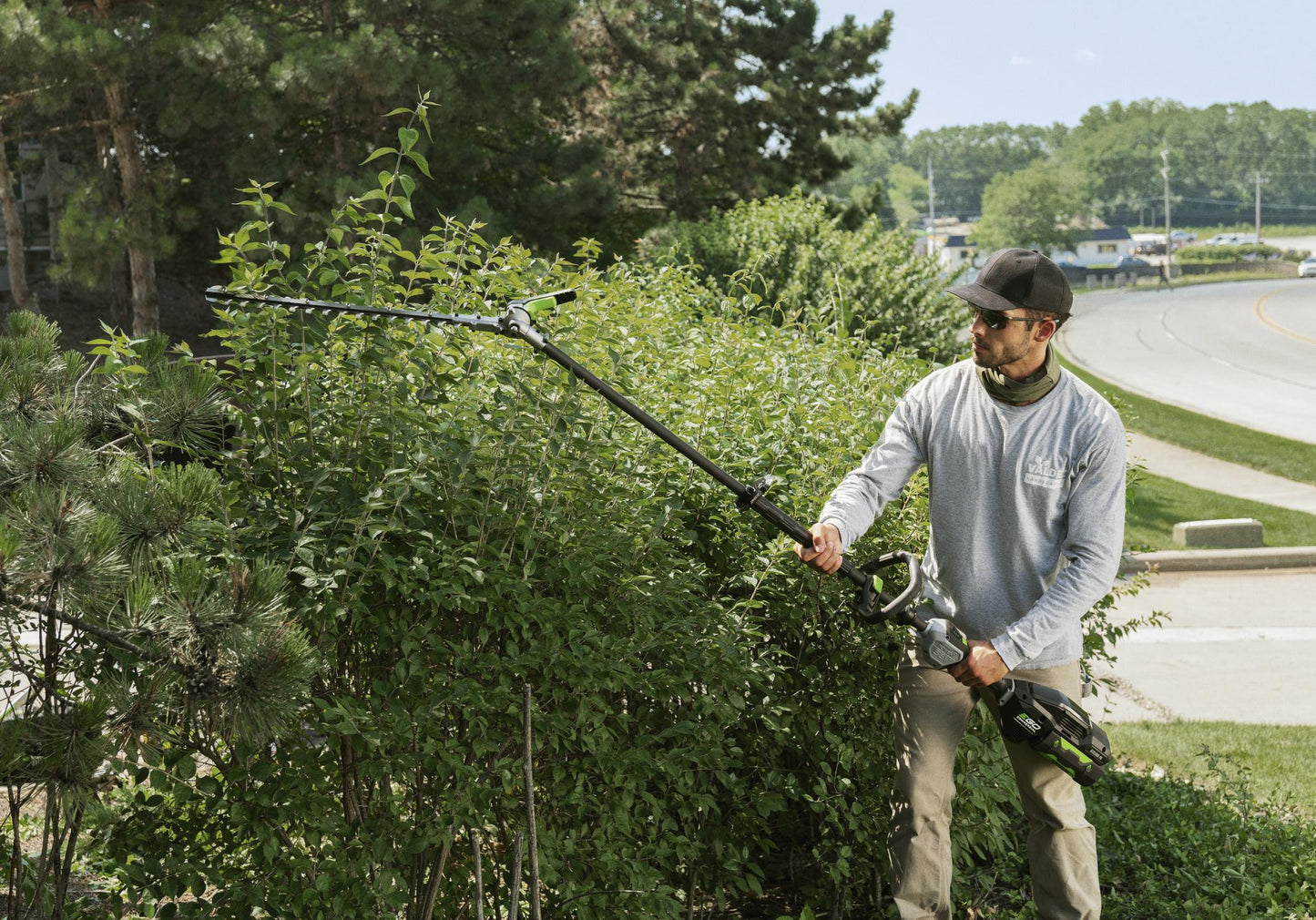 EGO 56V 21” ARTICULATING POLE HEDGE TRIMMER